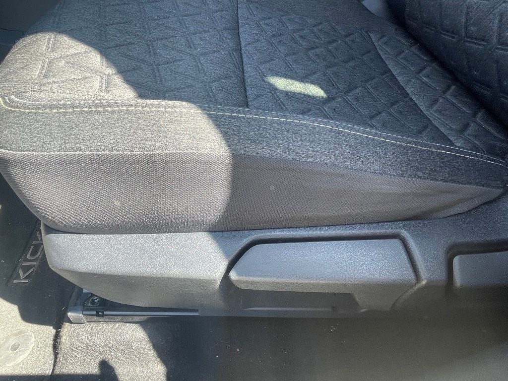 2025 Nissan Kicks SV ONE OWNER