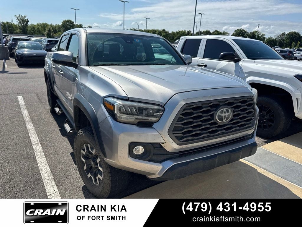 2020 Toyota Tacoma CLEAN CARFAX V6