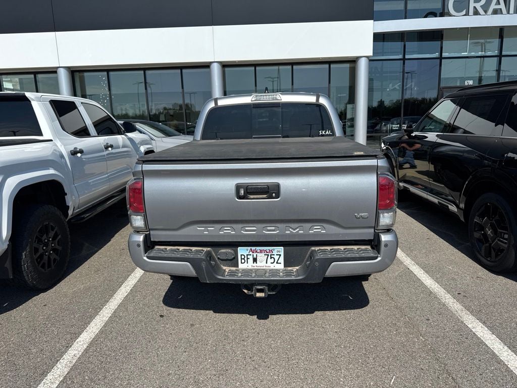 2020 Toyota Tacoma CLEAN CARFAX V6