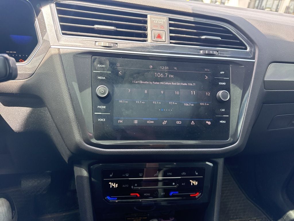 2022 Volkswagen Tiguan 2.0T SE MOONROOF