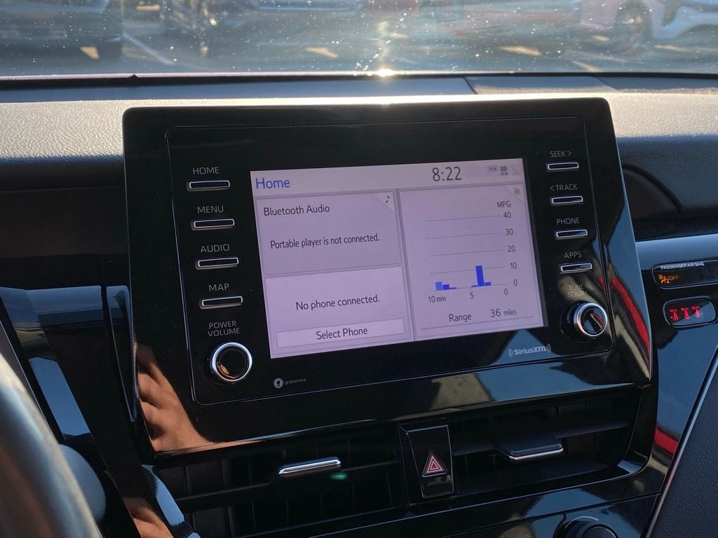 2021 Toyota Camry SE ONE OWNER / CLEAN CARFAX