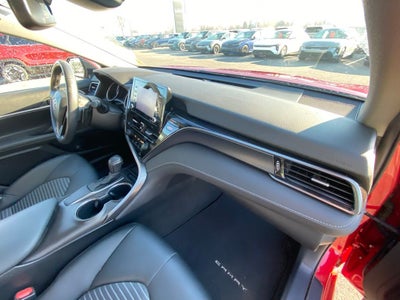 2021 Toyota Camry SE ONE OWNER / CLEAN CARFAX