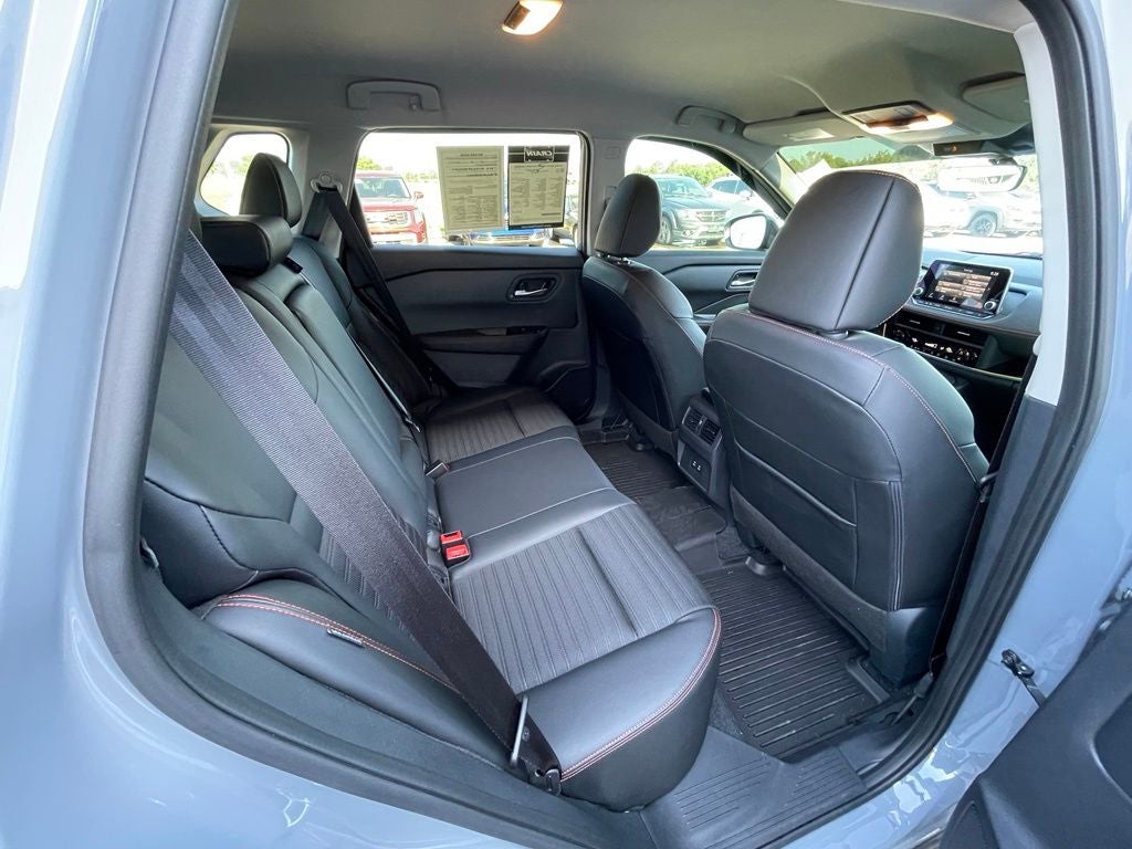 2026 Nissan Rogue Rock Creek AWD / HEATED SEATS / CLEAN CARFAX