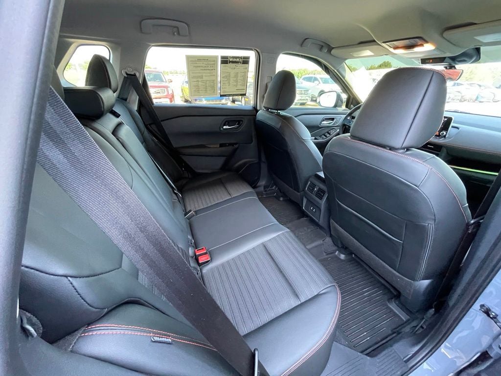 2026 Nissan Rogue Rock Creek AWD / HEATED SEATS / CLEAN CARFAX