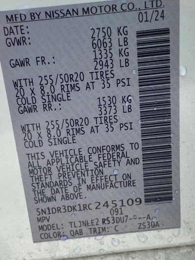 2024 Nissan Pathfinder Platinum 4X4 / HEATED AND COOLED SEATS / LOADED
