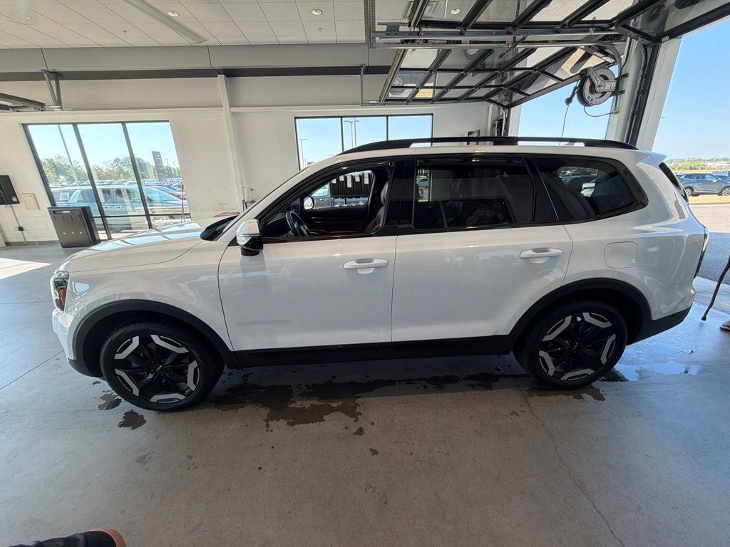 2024 Kia Telluride SX-Prestige X-Line HEATED AND COOLED SEATS / LEATHER / DUAL MOONROOF