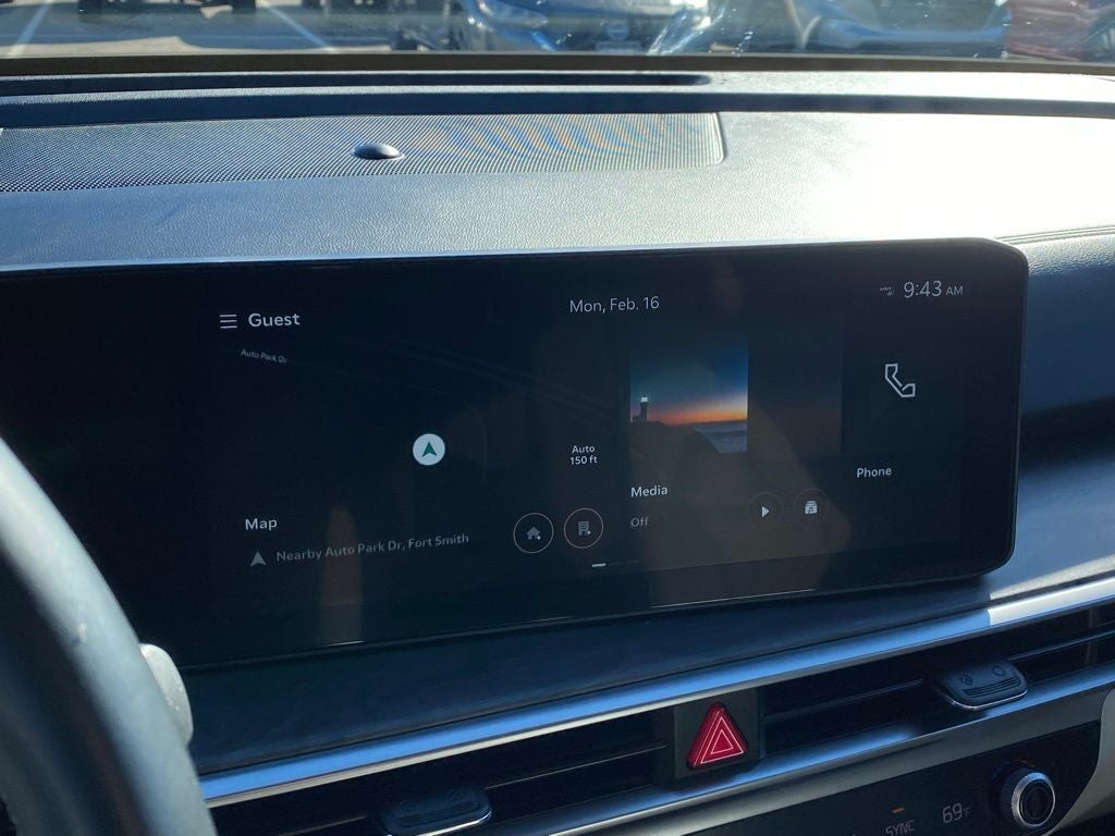 2025 Kia Sorento X-Line EX AWD / MOONROOF / HEATED SEATS