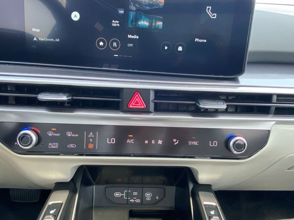 2025 Kia Sorento S MOONROOF / ONE OWNER / HEATED SEATS