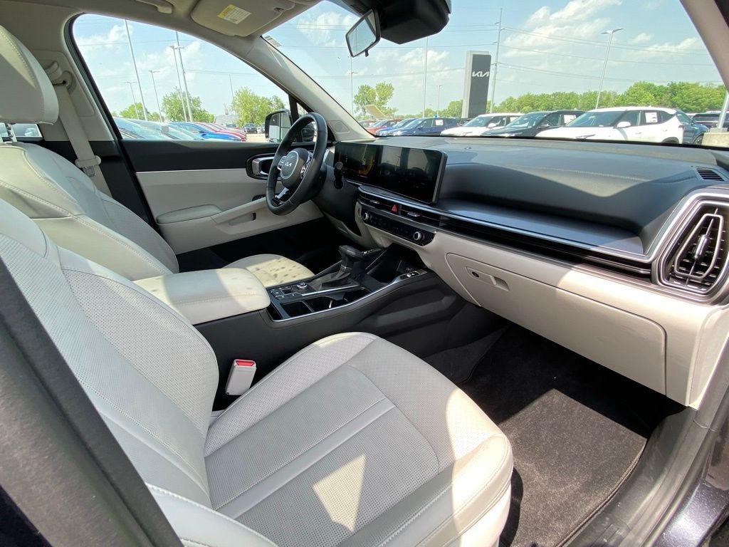 2025 Kia Sorento S MOONROOF / ONE OWNER / HEATED SEATS