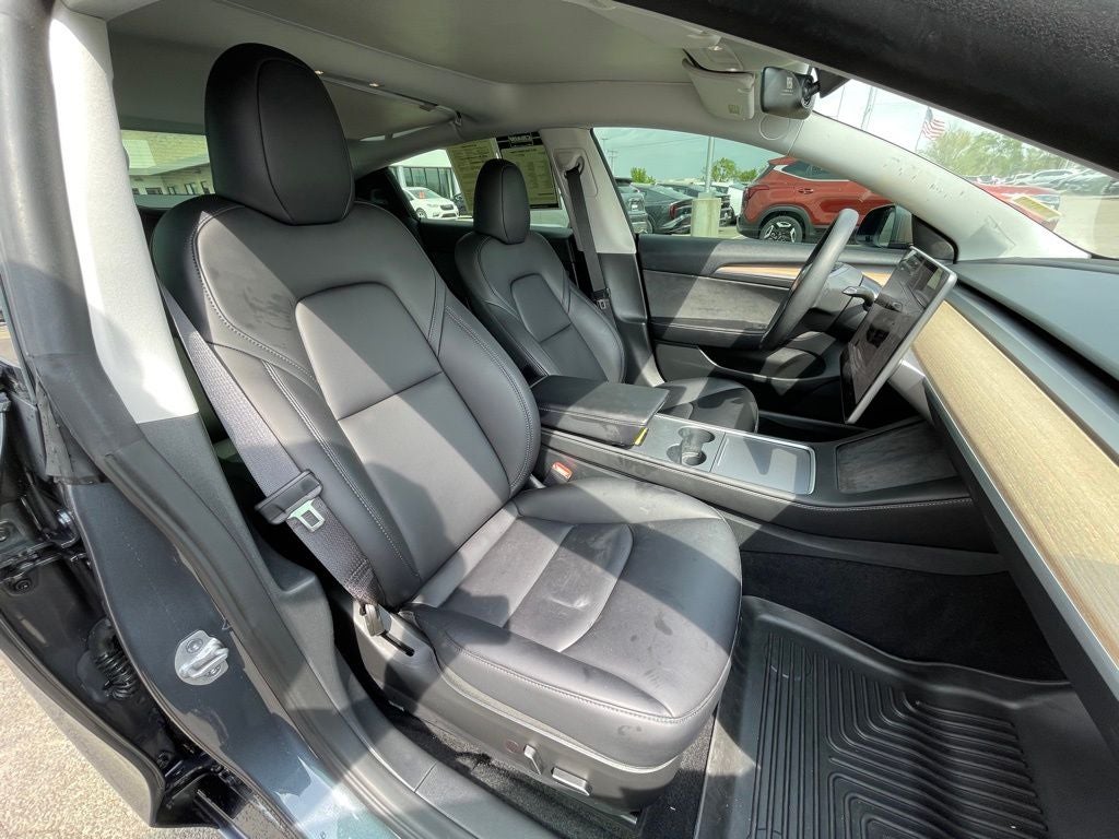 2023 Tesla Model 3 Base