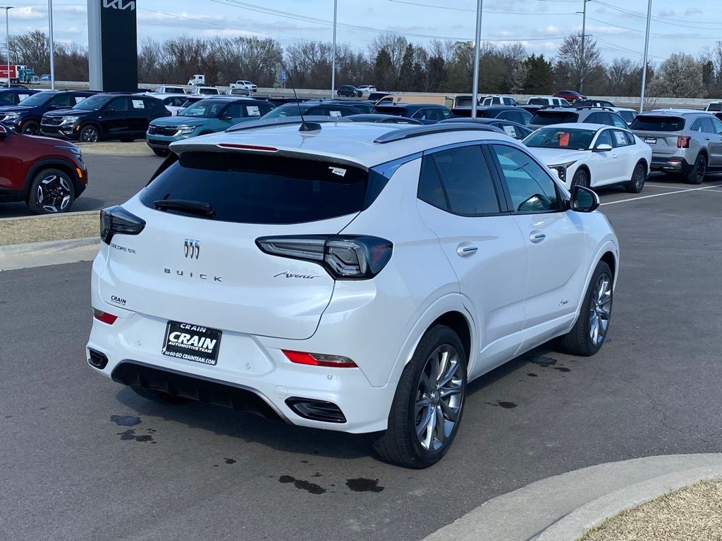 2024 Buick Encore GX Avenir MOONROOF / BOSE AUDIO / HEATED SEATS