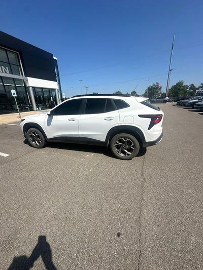 2024 Chevrolet Trax LT