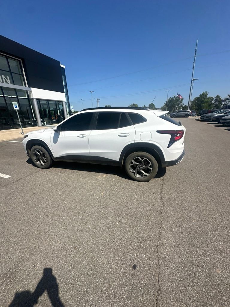 2024 Chevrolet Trax LT
