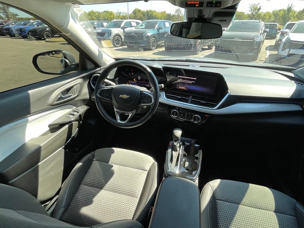 2024 Chevrolet Trax LT CONVENIENCE PACKAGE / HEATED SEATS
