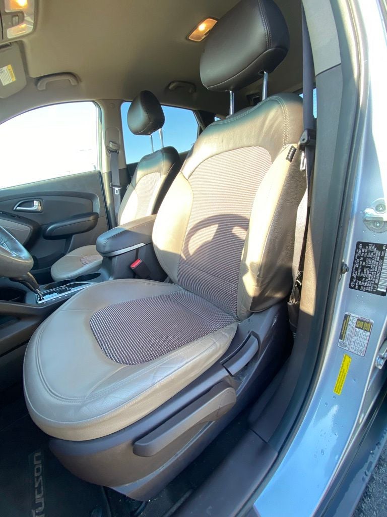 2012 Hyundai Tucson GLS LOW LOW PAYMENTS