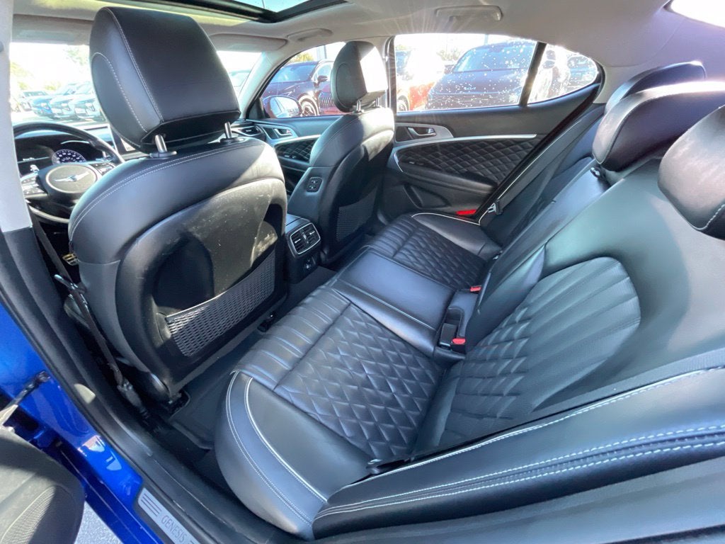 2020 Genesis G70 3.3T MOONROOF / HEATED SEATS / NAV / PRESTIGE PACKAGE