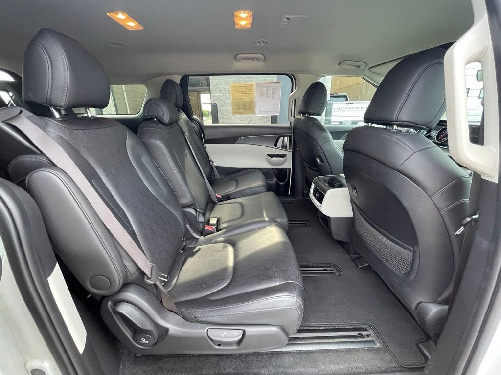 2024 Kia Carnival LX