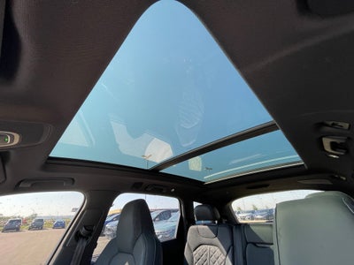 2022 Audi SQ7 MOONROOF / LEATHER / HEATED SEATS quattro