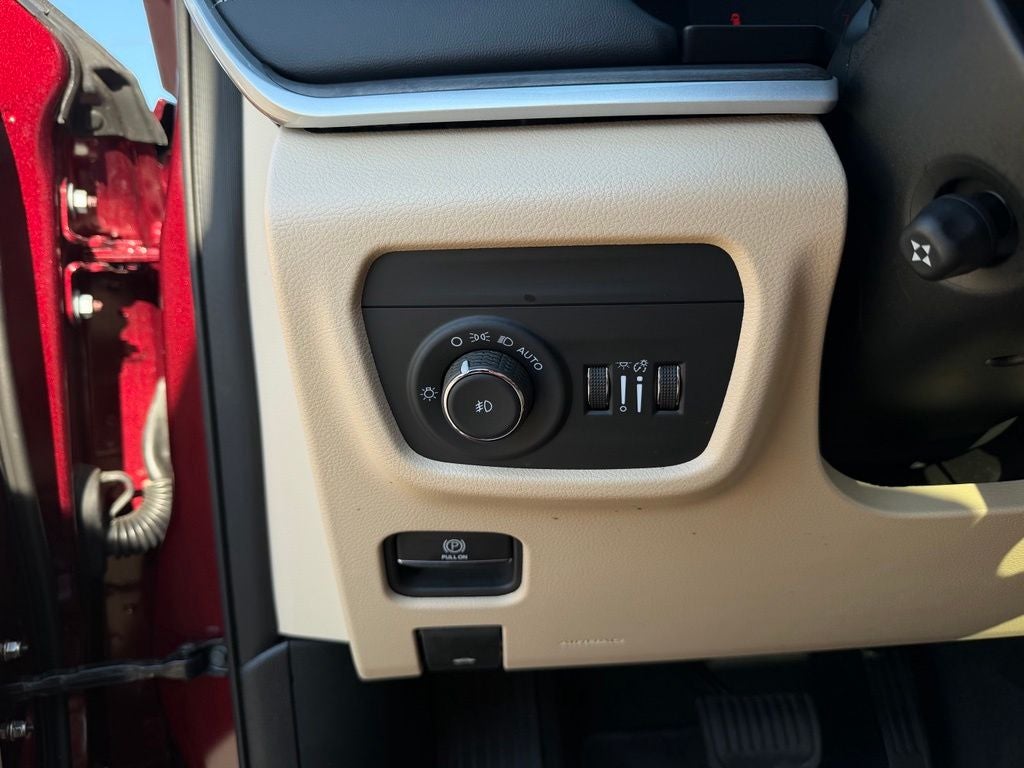 2025 Jeep Grand Cherokee Limited *Luxury Tech Group II