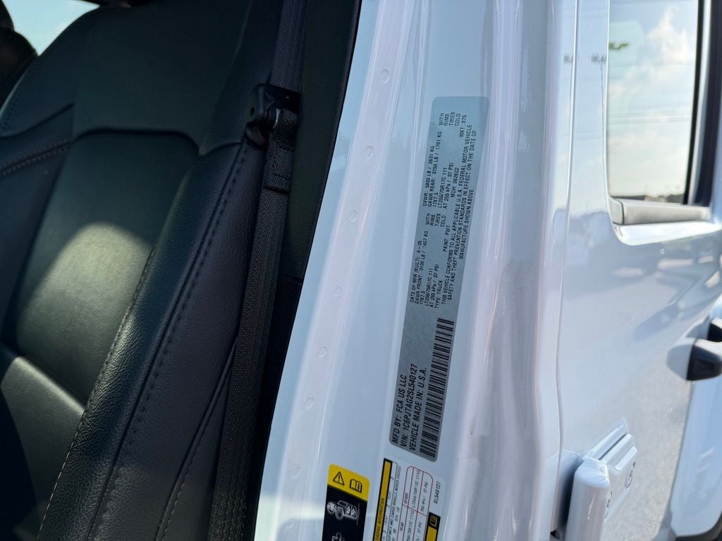 2025 Jeep Gladiator High Tide
