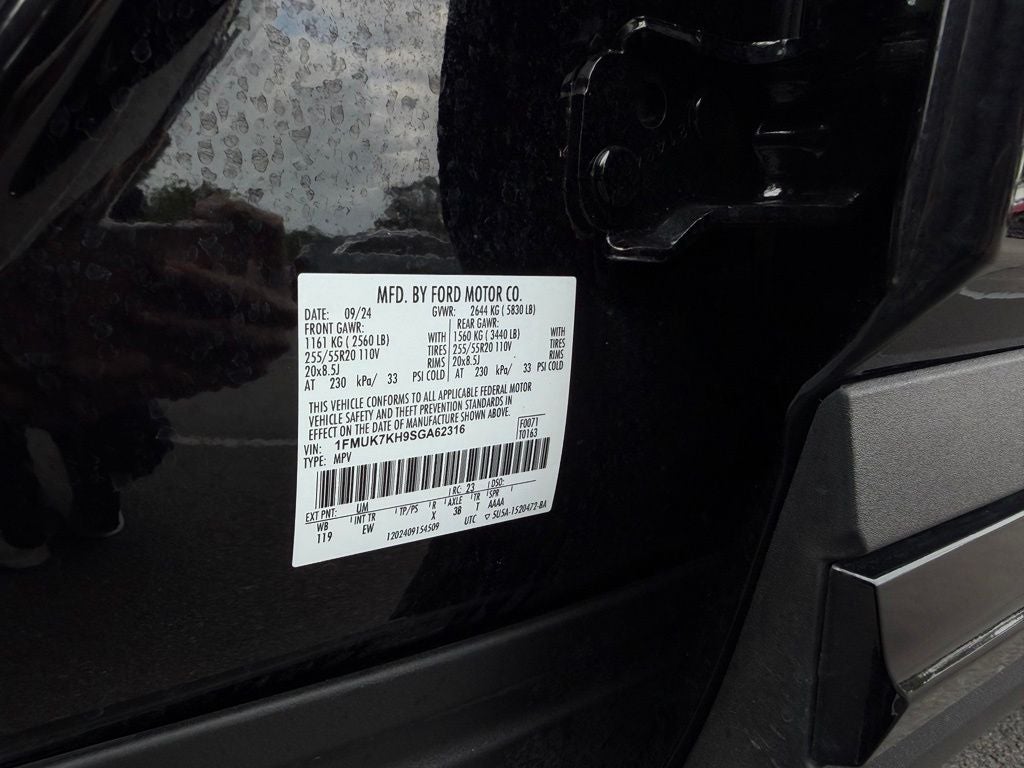 2025 Ford Explorer ST-Line