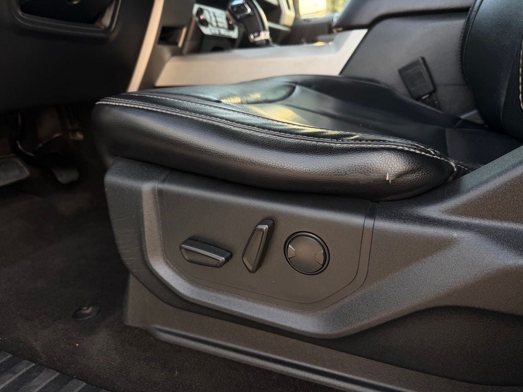 2019 Ford F-150 Lariat ^Bucket Seats w/ Console
