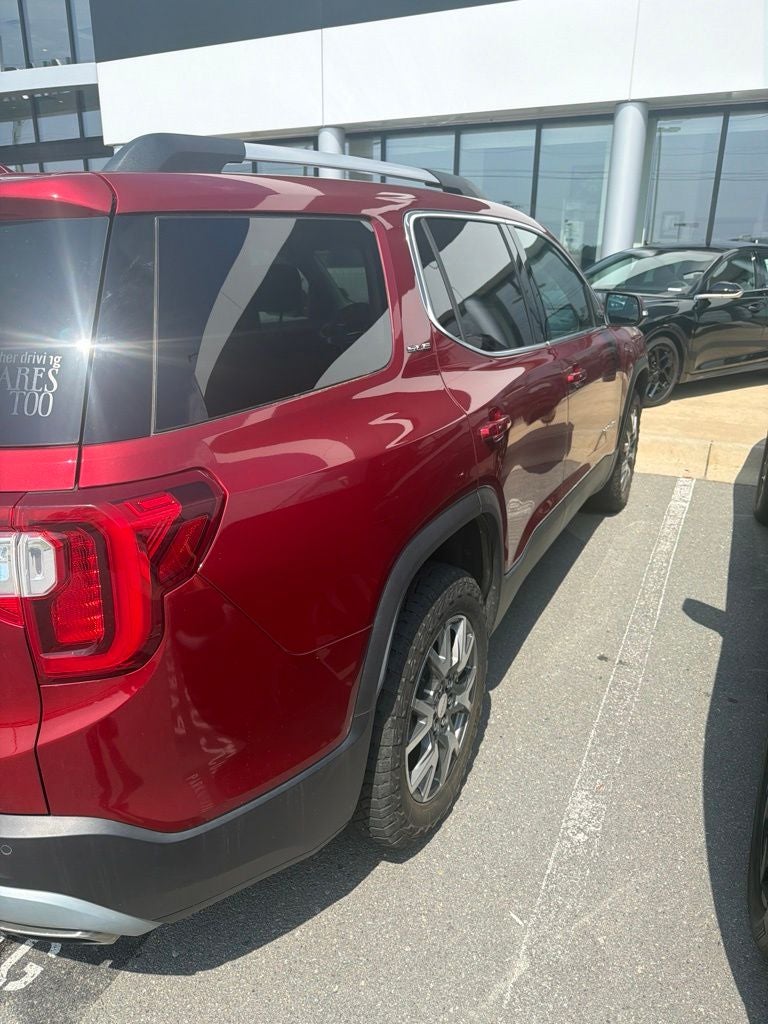 2022 GMC Acadia SLE