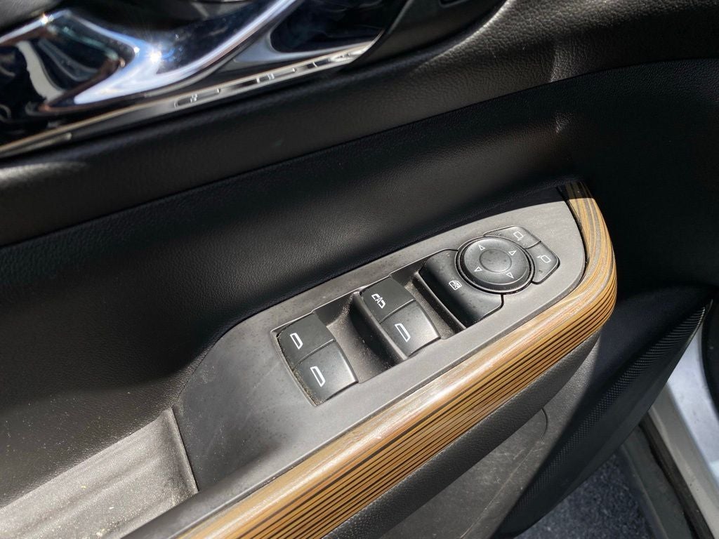 2020 GMC Acadia SLE