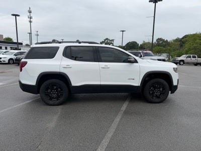 2022 GMC Acadia AT4