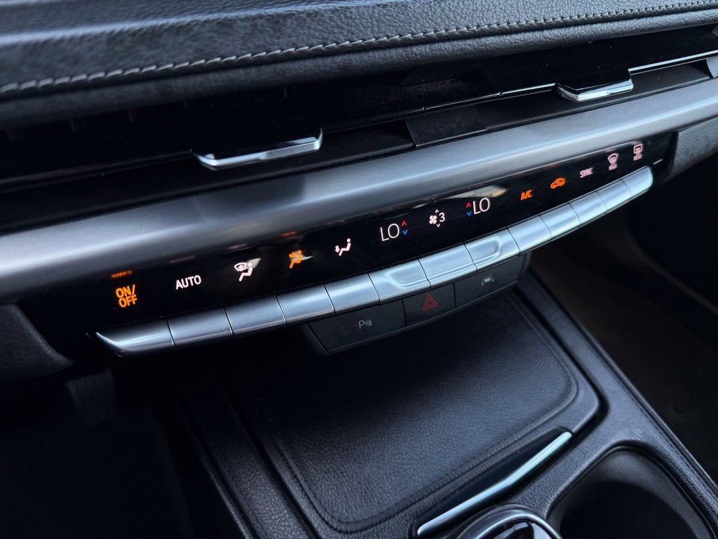 2025 Cadillac XT4 Premium Luxury