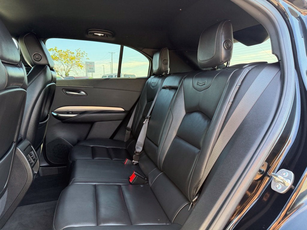 2025 Cadillac XT4 Premium Luxury