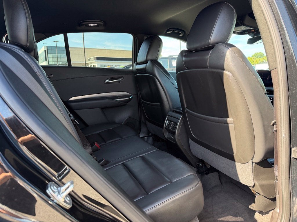 2025 Cadillac XT4 Premium Luxury