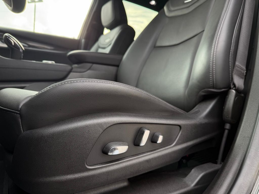 2025 Cadillac XT6 Sport