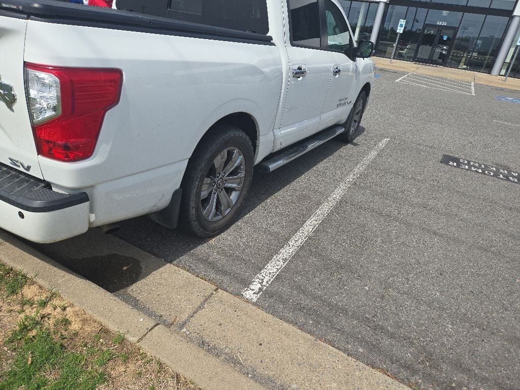 2018 Nissan Titan SV