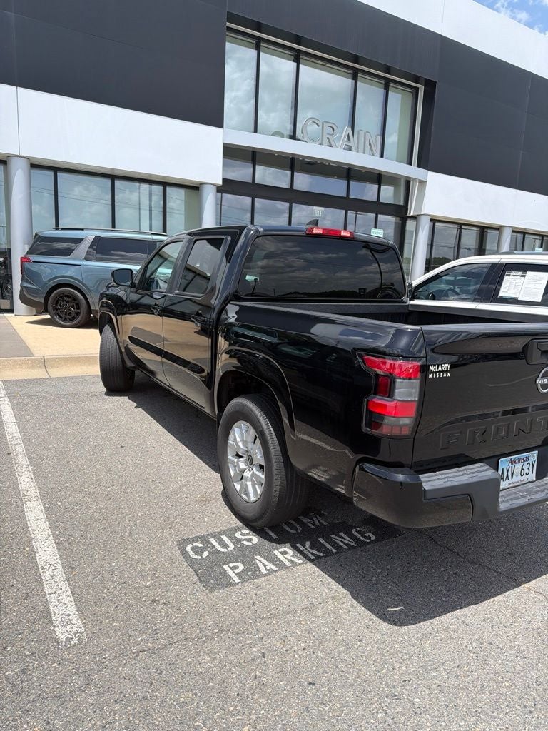 2023 Nissan Frontier SV
