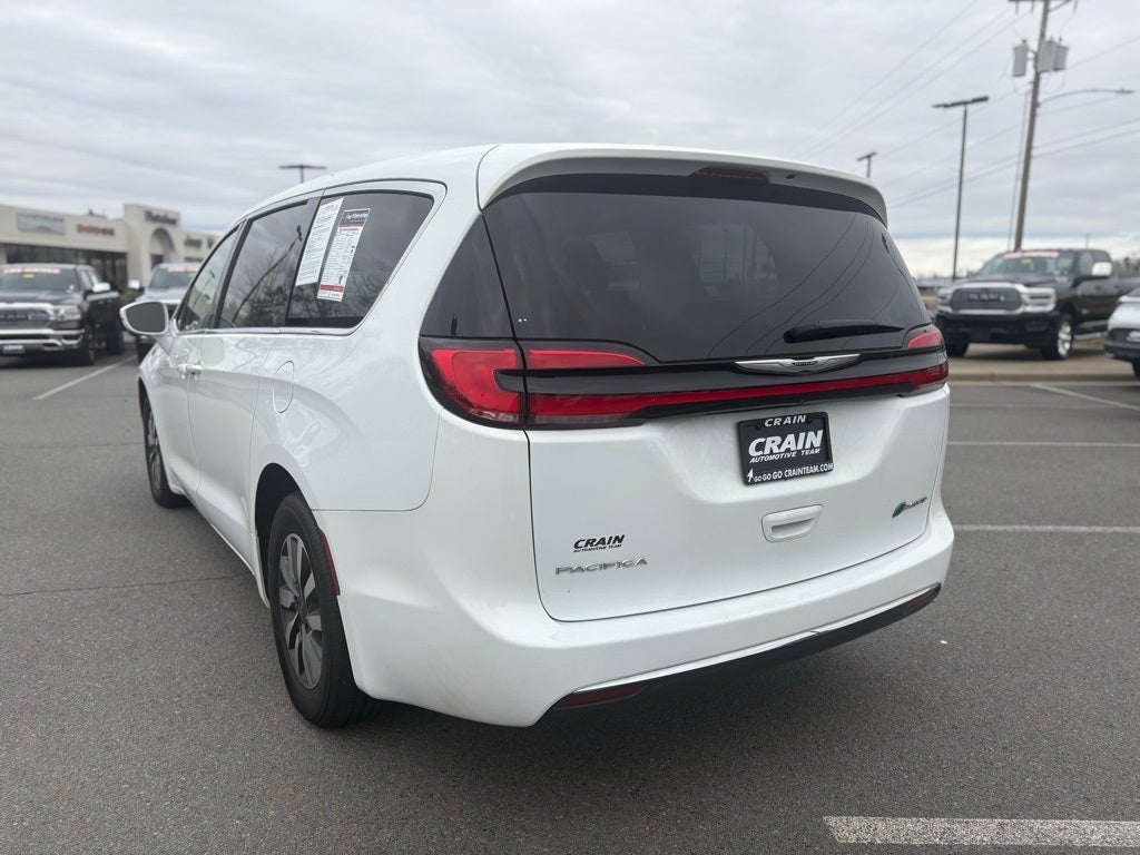 2022 Chrysler Pacifica Hybrid Touring L