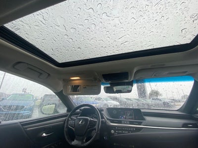 2021 Lexus ES 300h