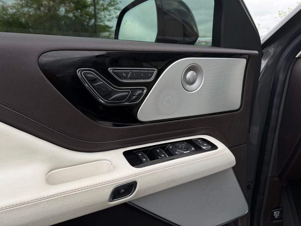 2023 Lincoln Aviator Black Label