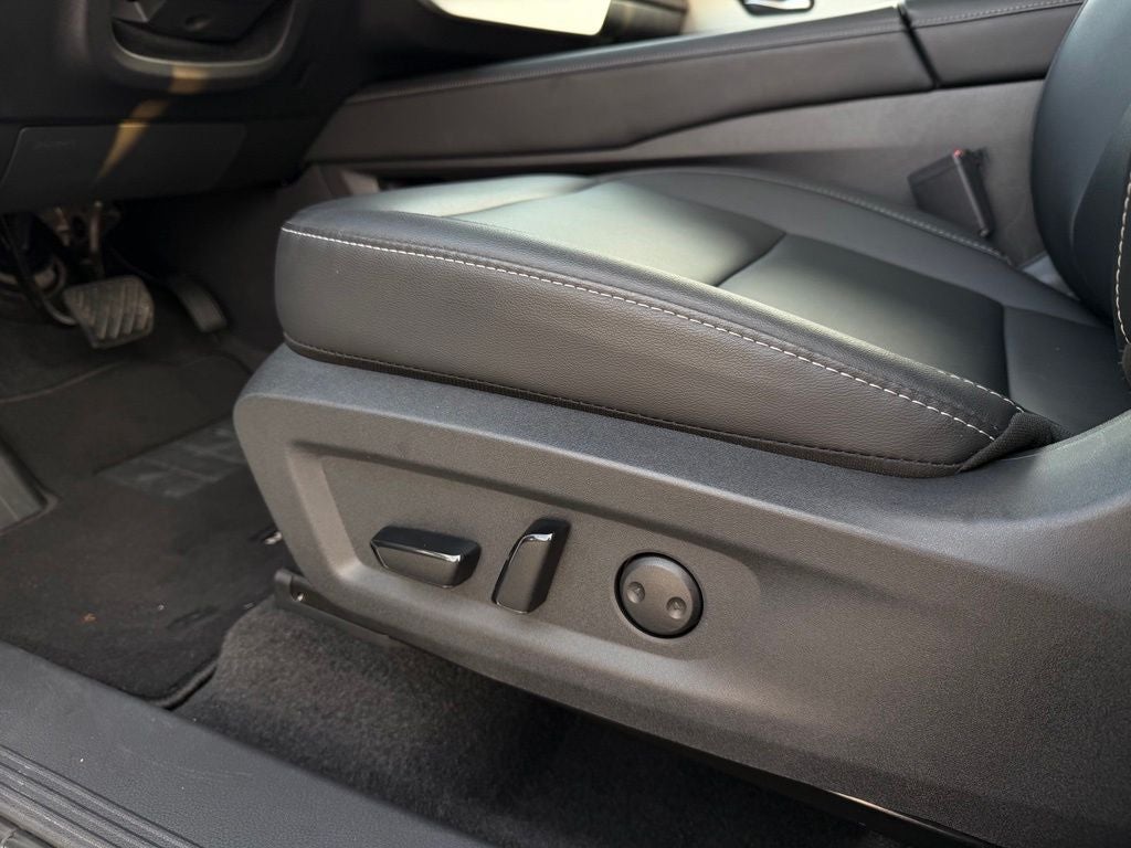 2025 Nissan Murano SL *Clean Carfax, One-Owner