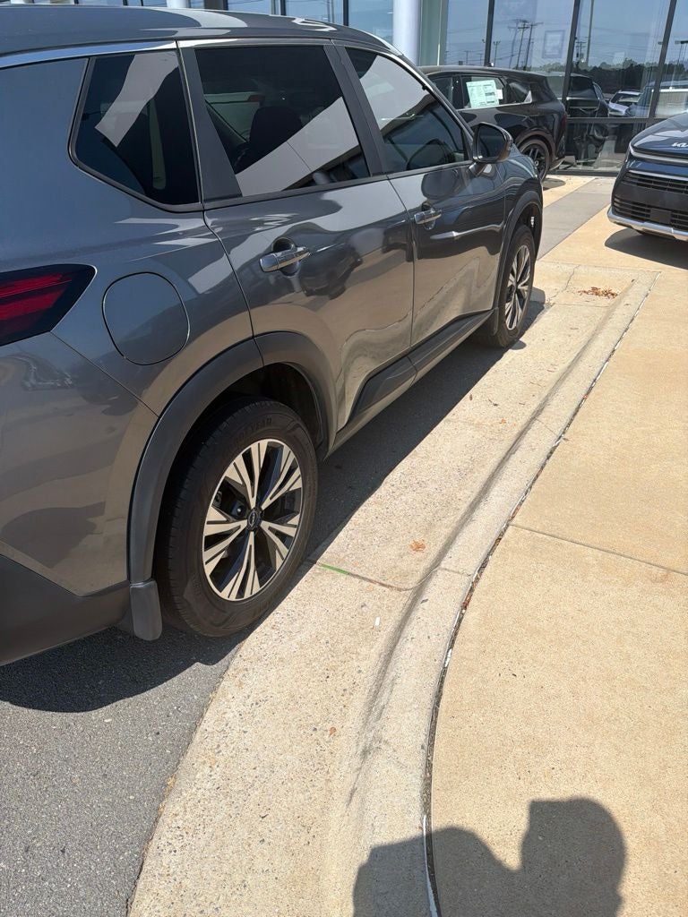 2023 Nissan Rogue SV *Clean Carfax, One-Owner