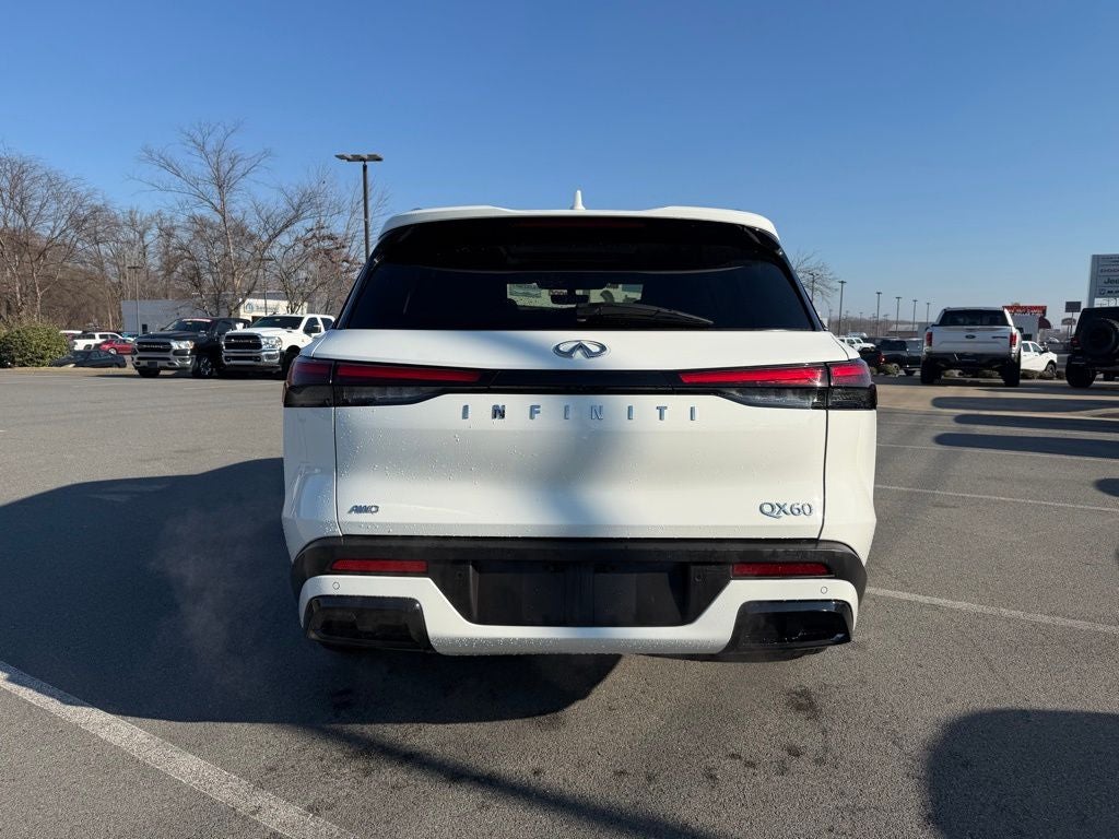 2024 INFINITI QX60 LUXE