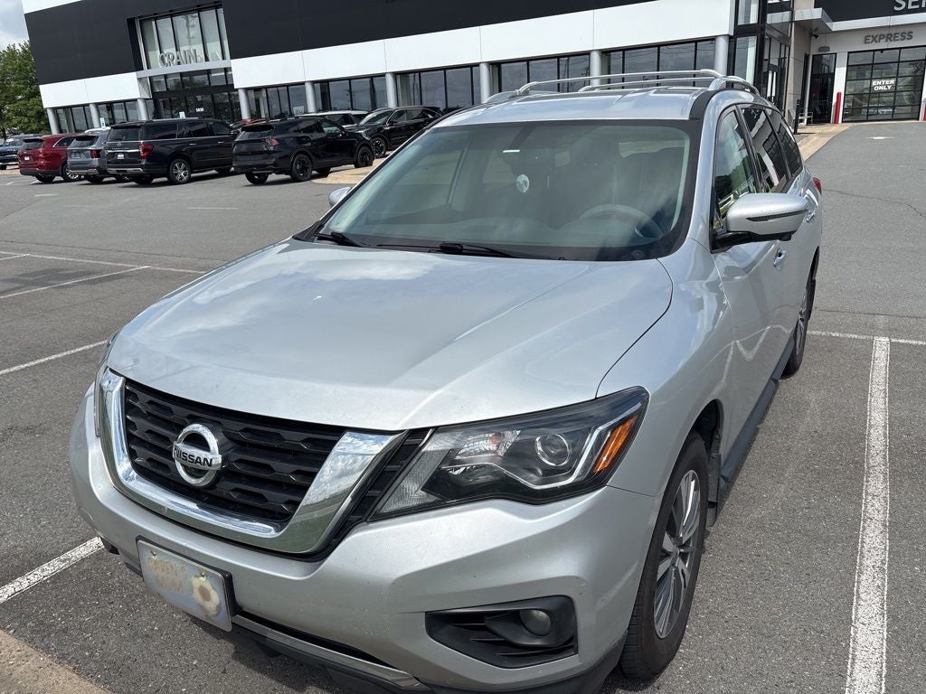 2020 Nissan Pathfinder SL