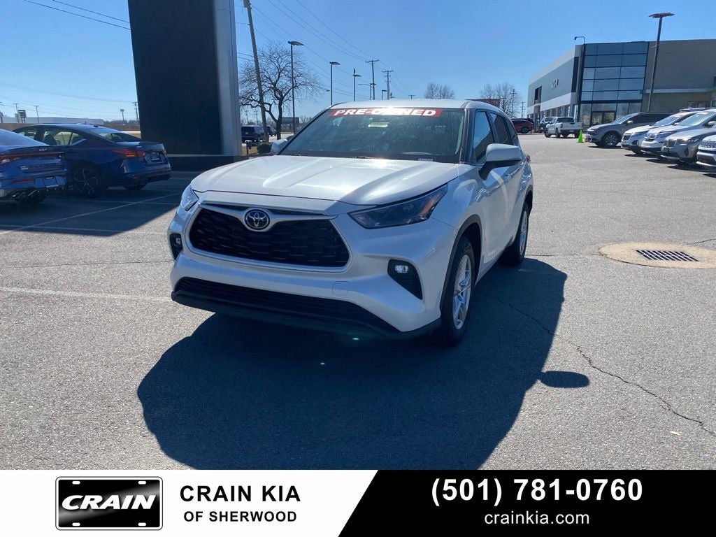 2024 Toyota Highlander LE