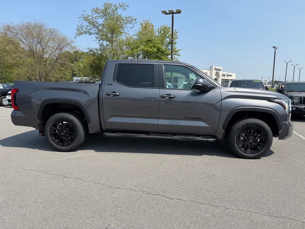 2024 Toyota Tundra SR5 *TRD 20" Off-Road WHeels