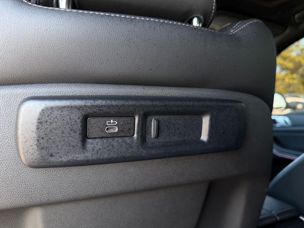 2023 BMW X5 xDrive45e *Heated Armrest, Front/Rear Seats