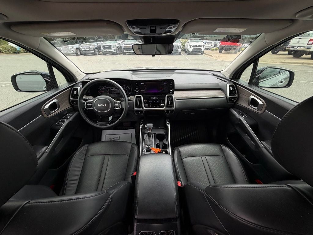 2022 Kia Sorento X-Line EX