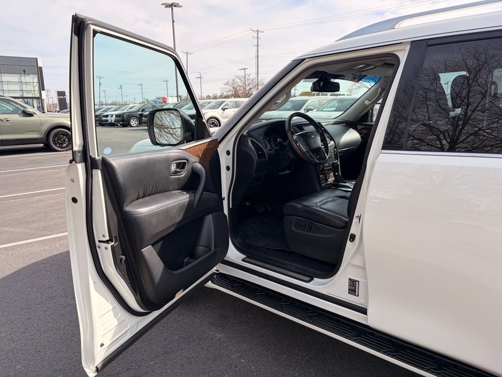 2017 INFINITI QX80 Base