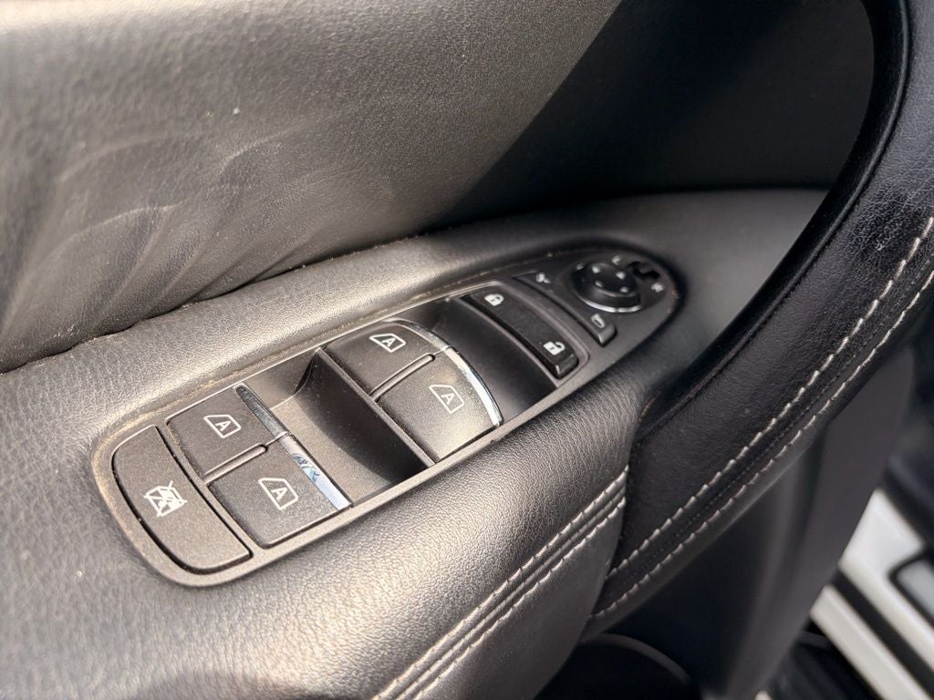 2017 INFINITI QX80 Base