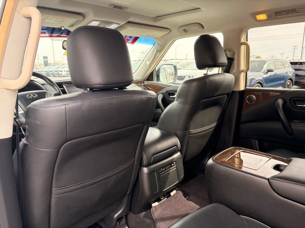 2017 INFINITI QX80 Base