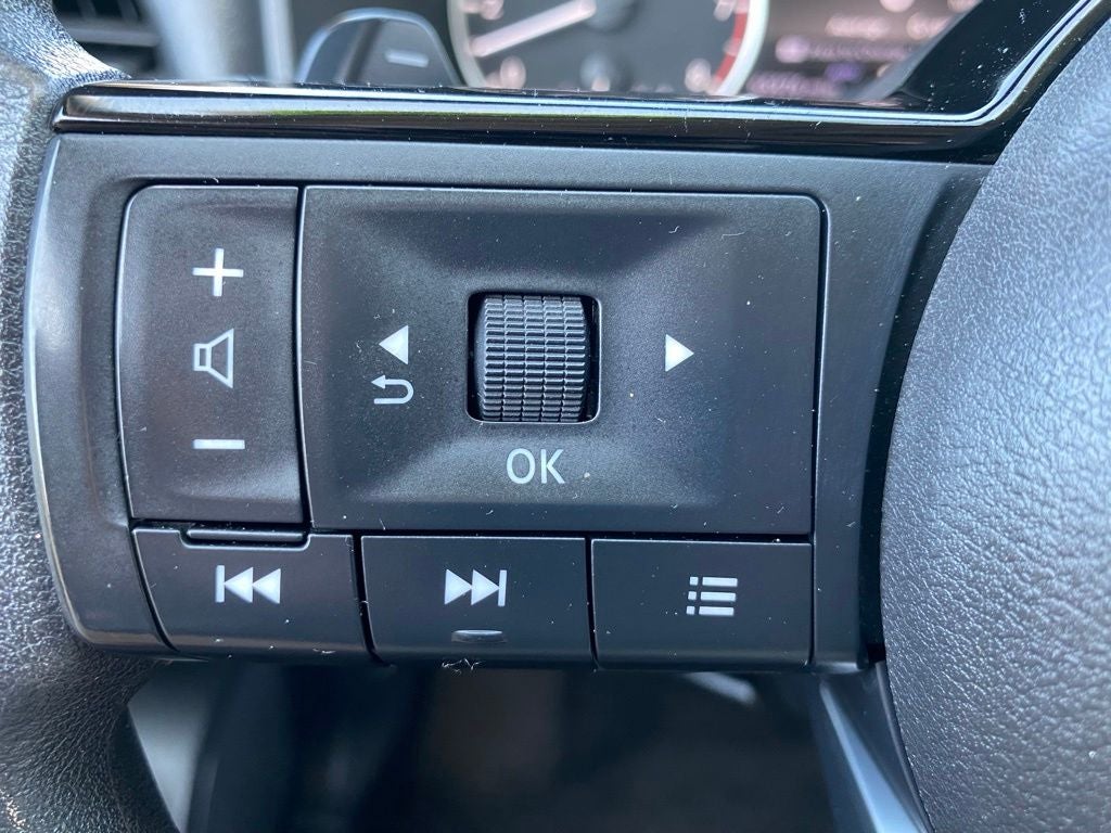 2023 Nissan Rogue SV *Clean Carfax
